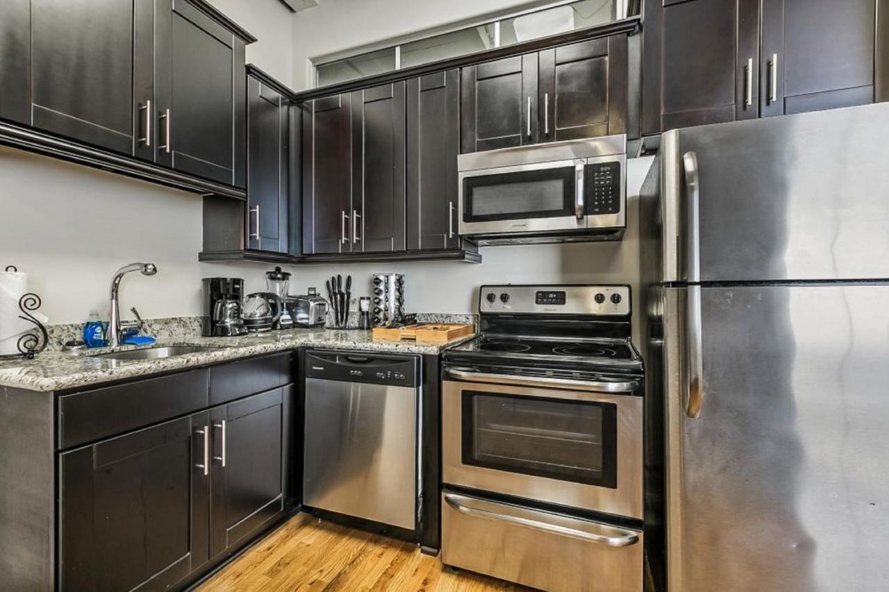 Gorgeous Condos Steps From French Quarter And Harrah'S St. Новый Орлеан Экстерьер фото