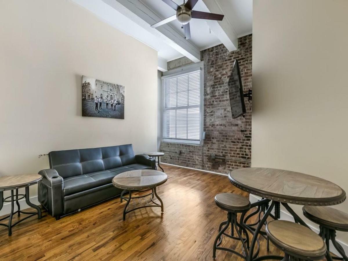 Gorgeous Condos Steps From French Quarter And Harrah'S St. Новый Орлеан Экстерьер фото